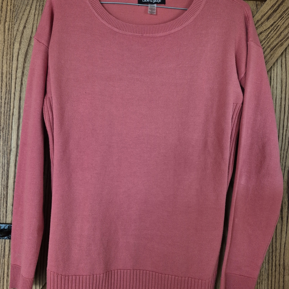 Cable & Gauge Women's Pink Crew Neck Sweater